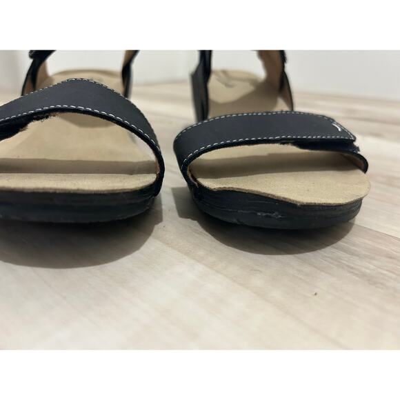 Clark’s Black 2 Strap Sling Back Sandal Clean Women Size 6 - Picture 5 of 7